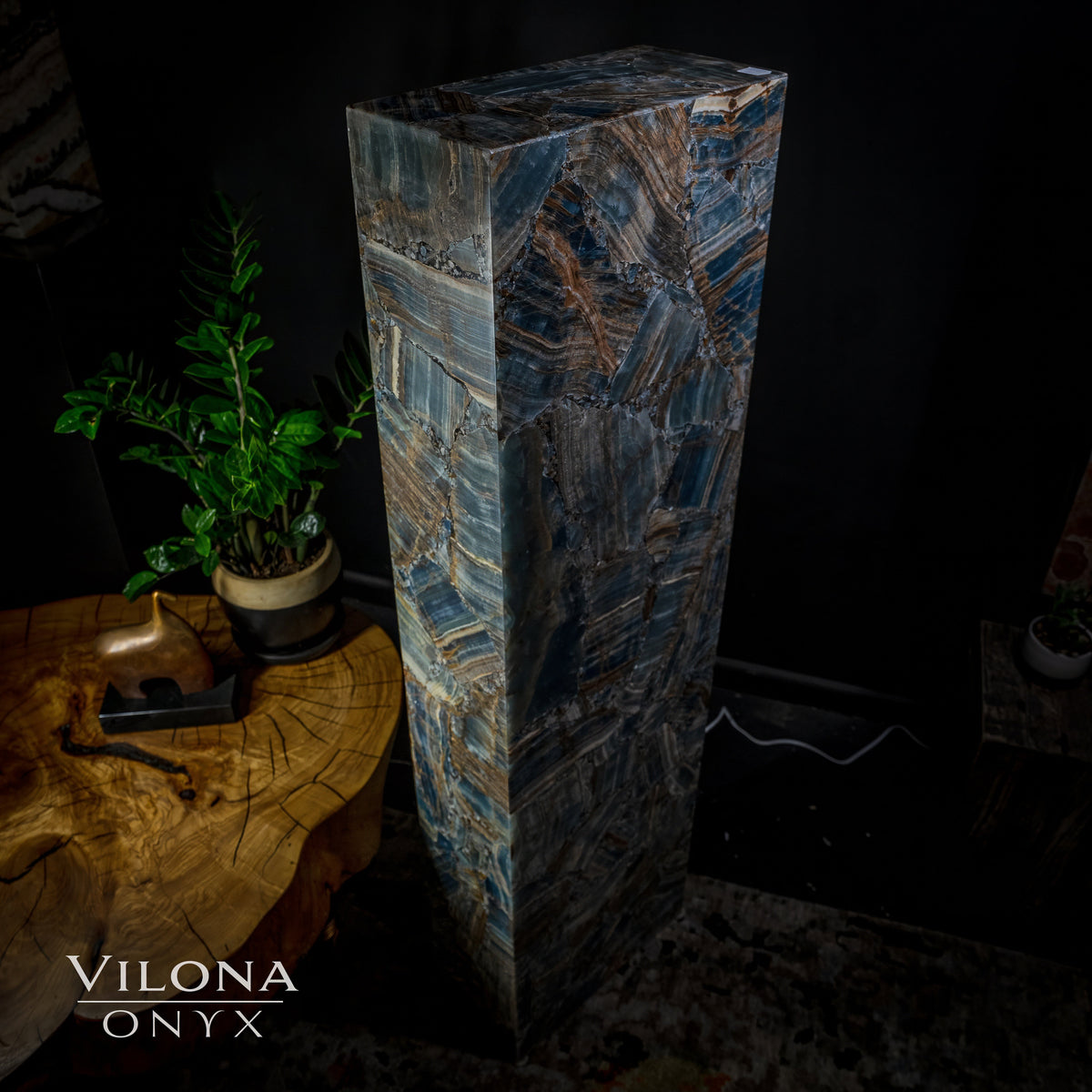 Medium Argentina Blue Onyx Rectangular Floor Lamp – 55" Tall