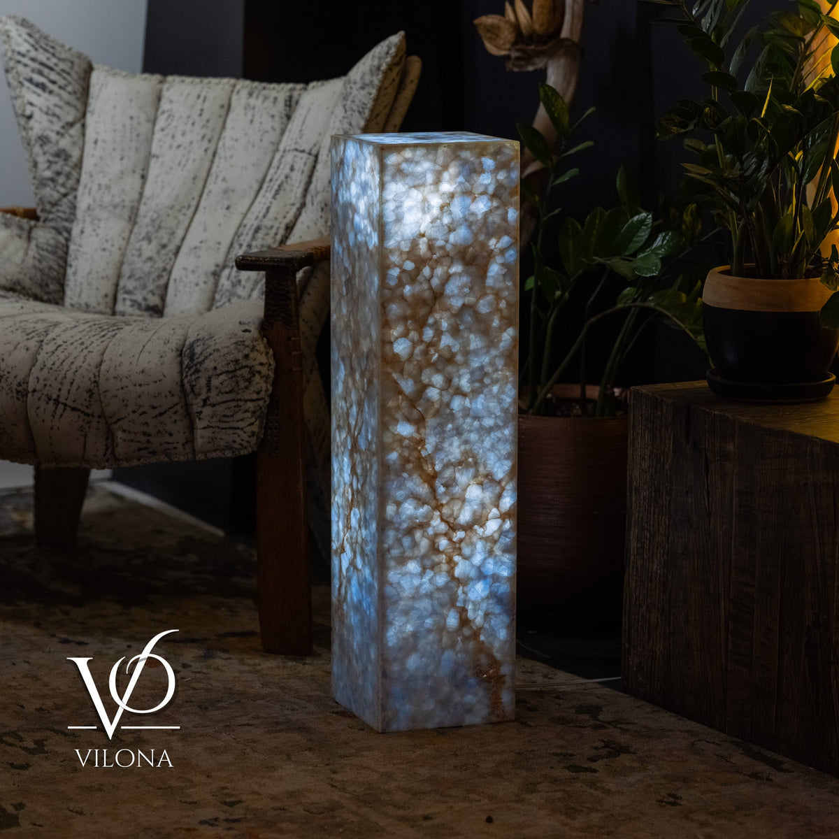 Small Arctic Onyx Square Floor Lamp – 31.5" Tall