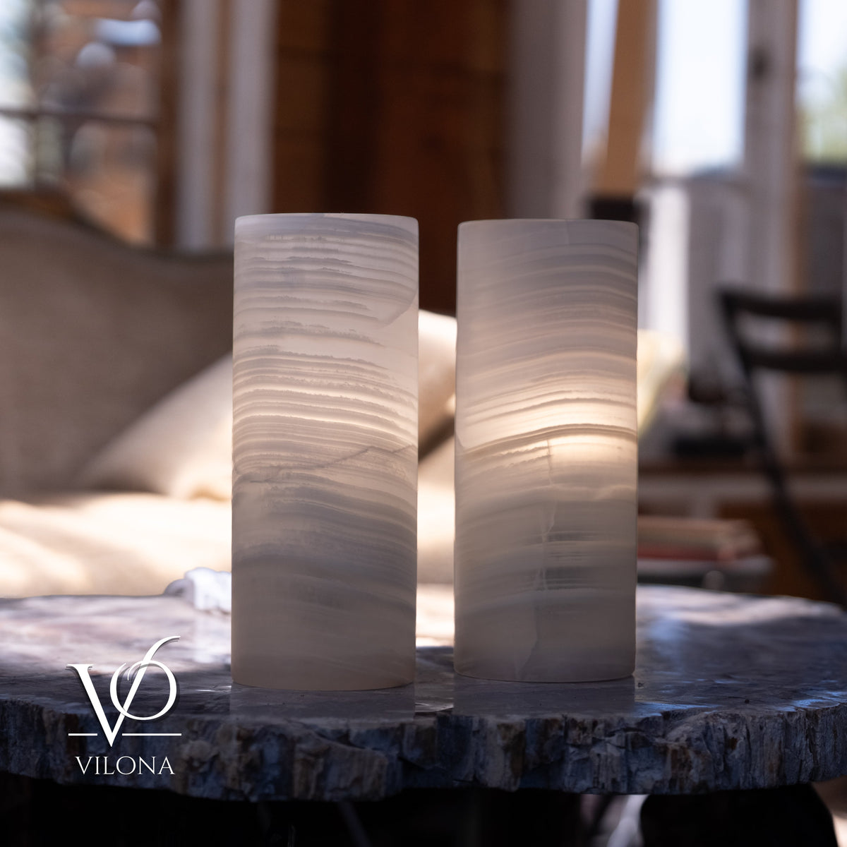 White Ice Onyx Small Table Lamp Set – 12" Tall