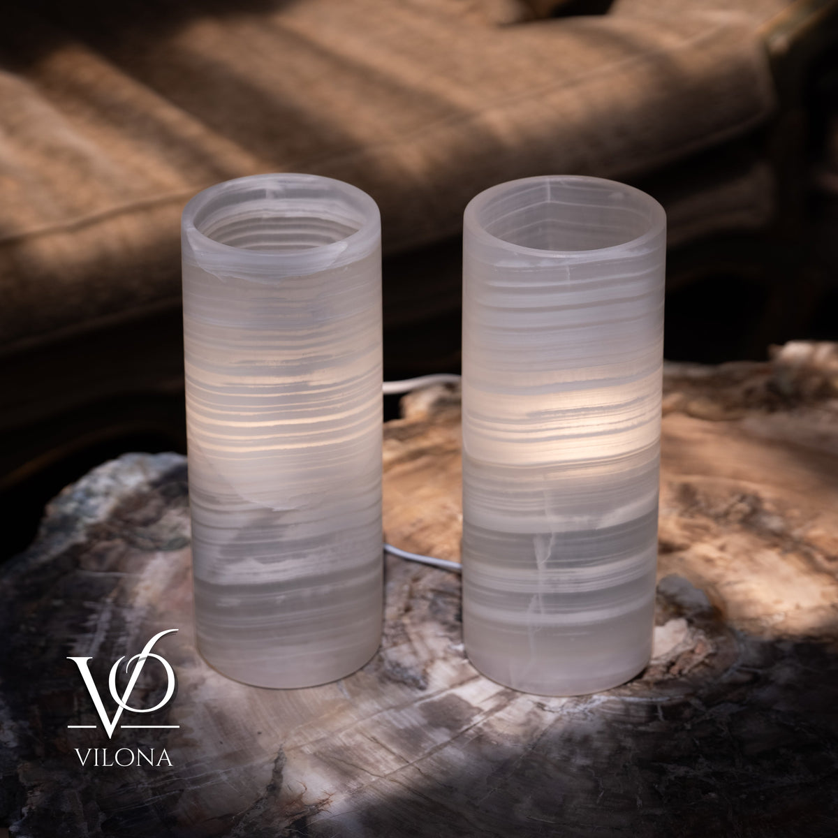 White Ice Onyx Small Table Lamp Set – 12" Tall