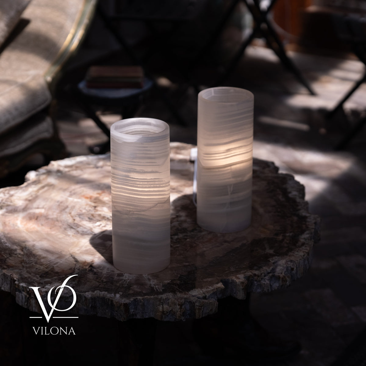 White Ice Onyx Small Table Lamp Set – 12" Tall